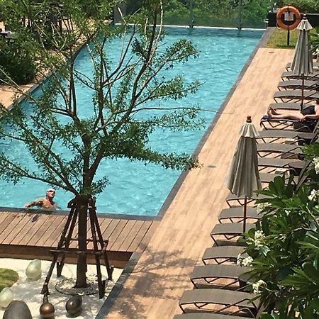 Unixx Condo Pattaya Esterno foto