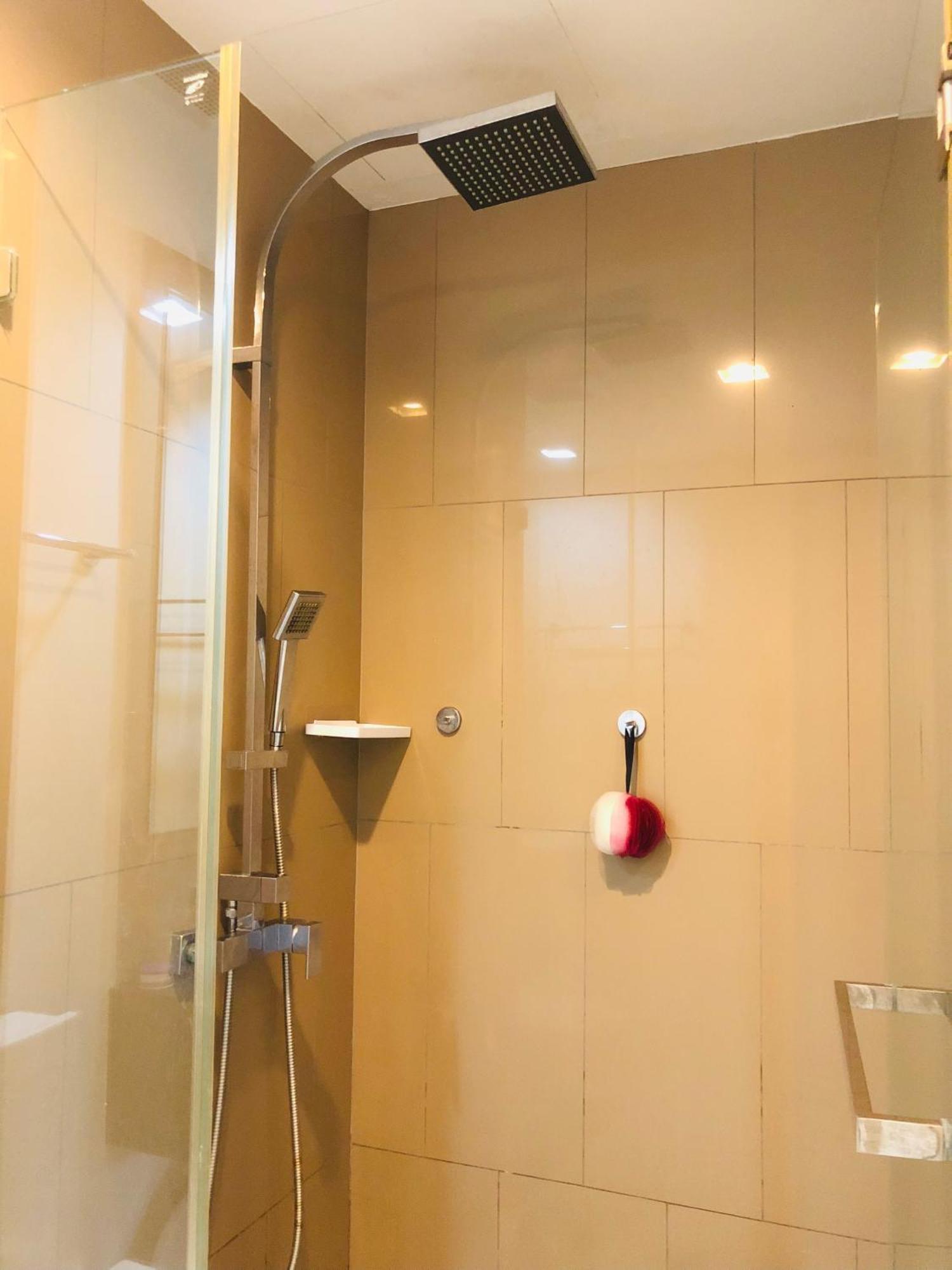 Unixx Condo Pattaya Esterno foto
