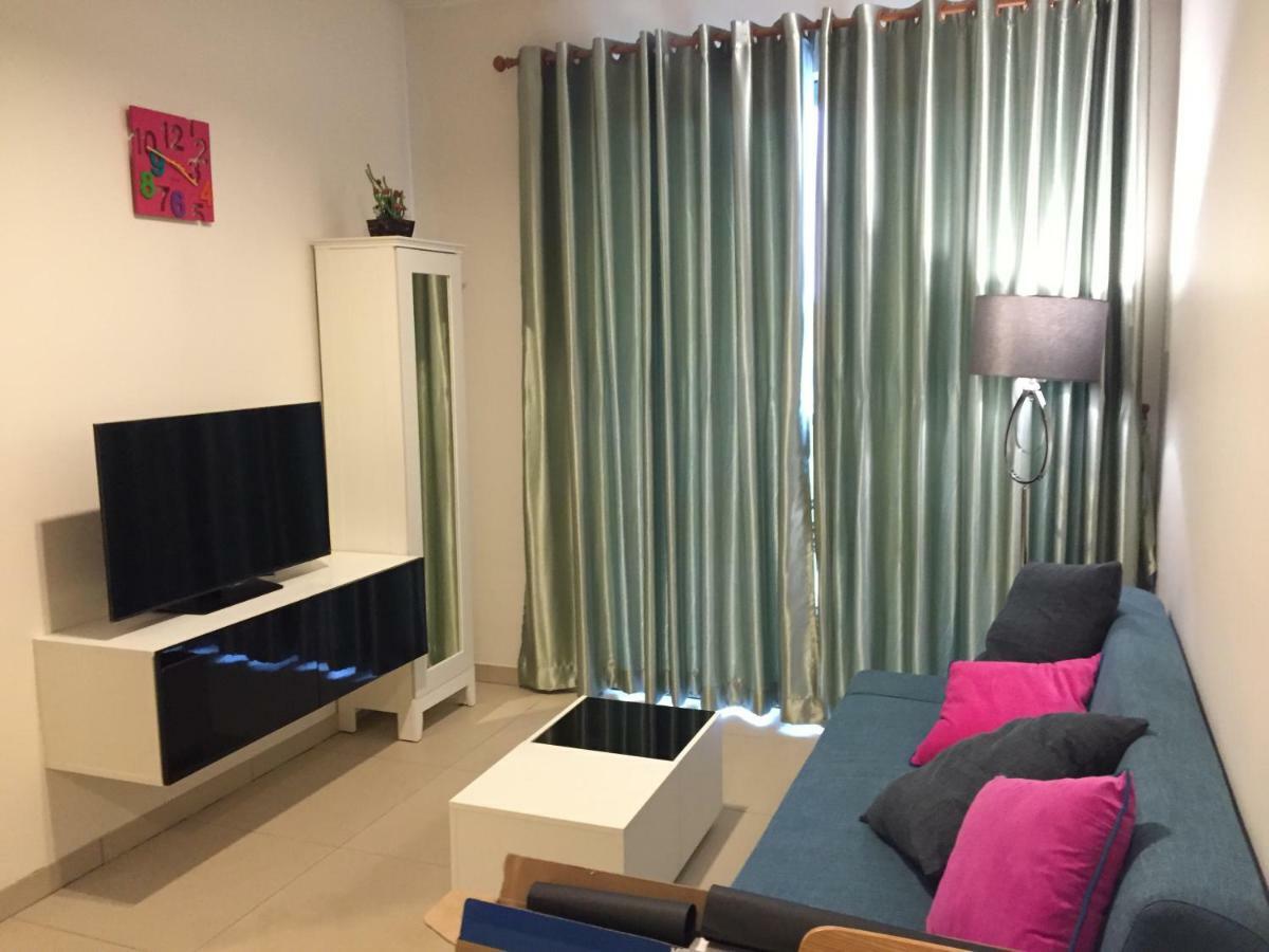 Unixx Condo Pattaya Esterno foto